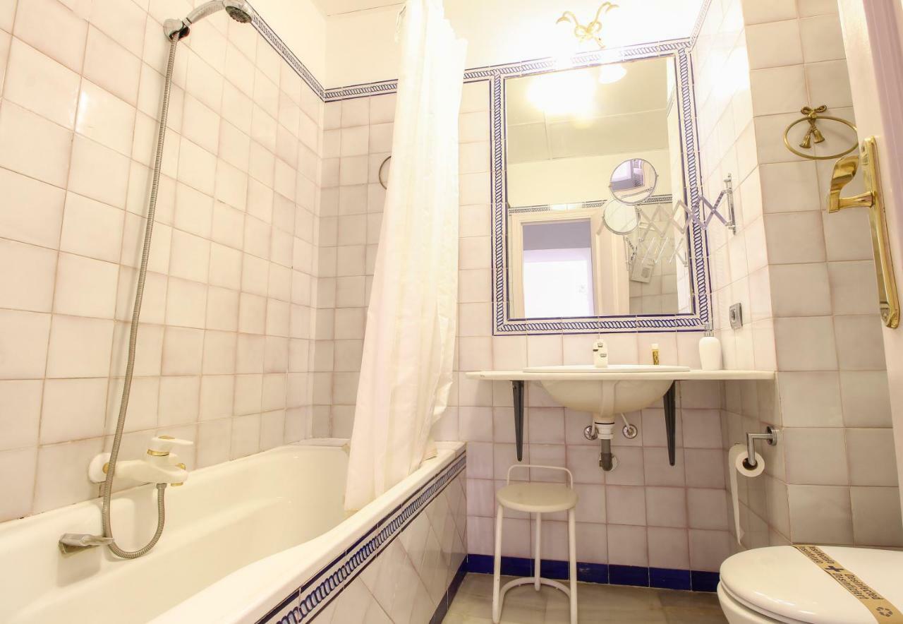 Apartamento Trajano Sevilla Exterior foto