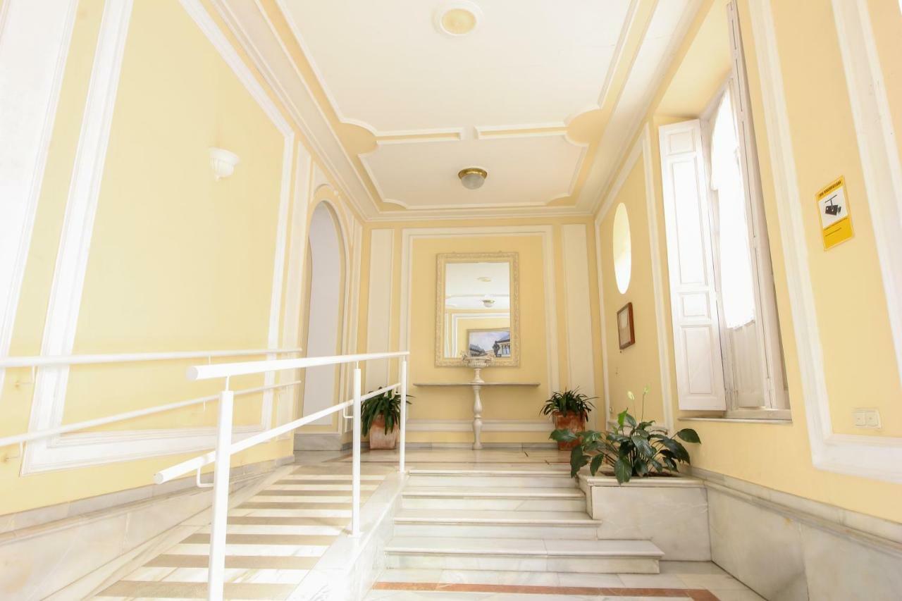 Apartamento Trajano Sevilla Exterior foto